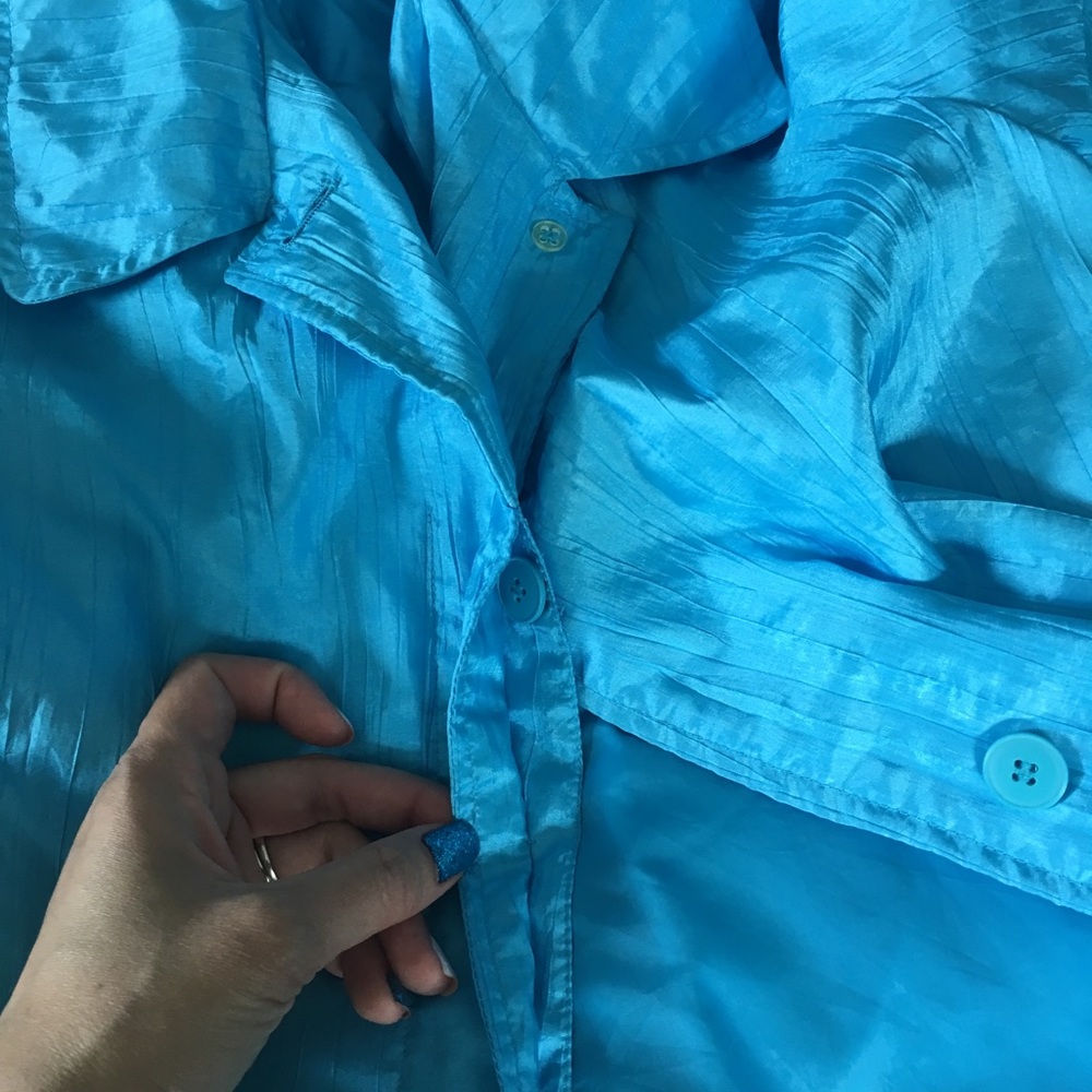 Windbreaker - Picture 4 of 6